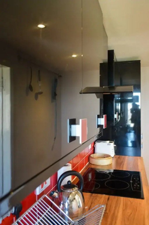 Bohemian 1 Bedroom Apartment in Edinburgh