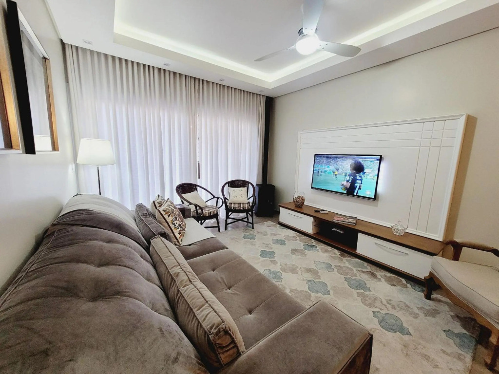 Casa de Pedra Apartamento 103 esmeralda - Próximo ao Super Carros