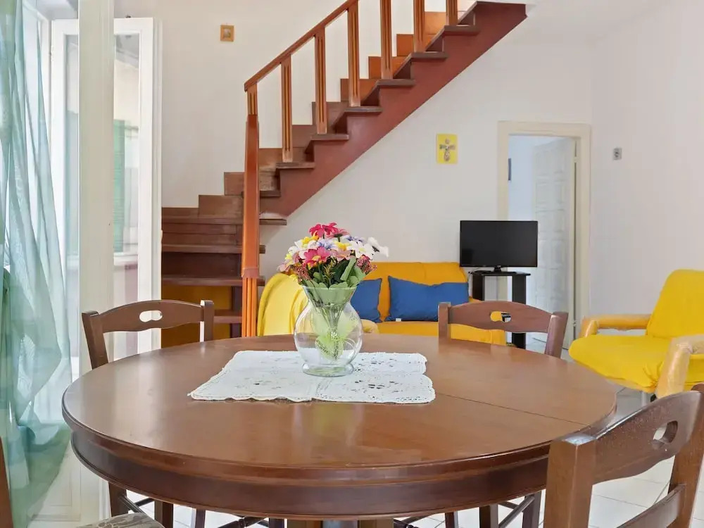 Beautiful Holiday Home in Forio With Roofed Terrace