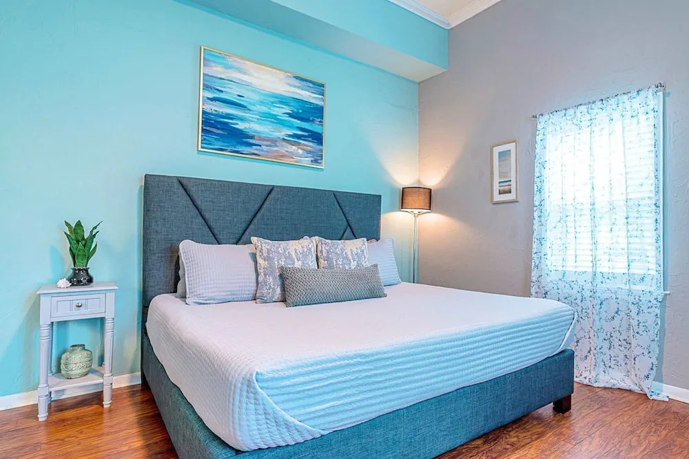 Surf & Strand Unit A for 5
