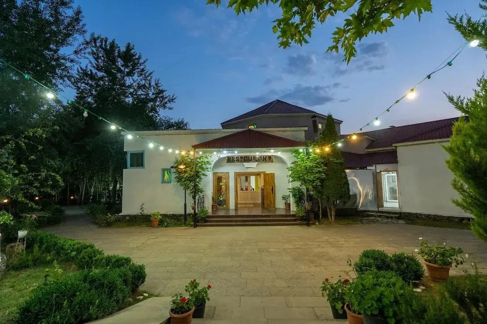 Qabala Semerena Riverside Hotel