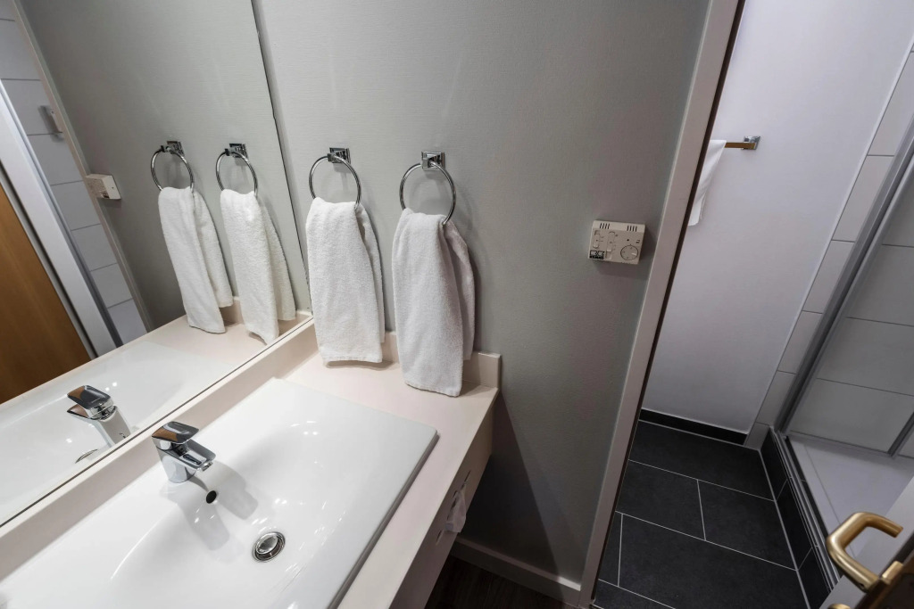 Peine Salzgitter Hotel by Belvilla