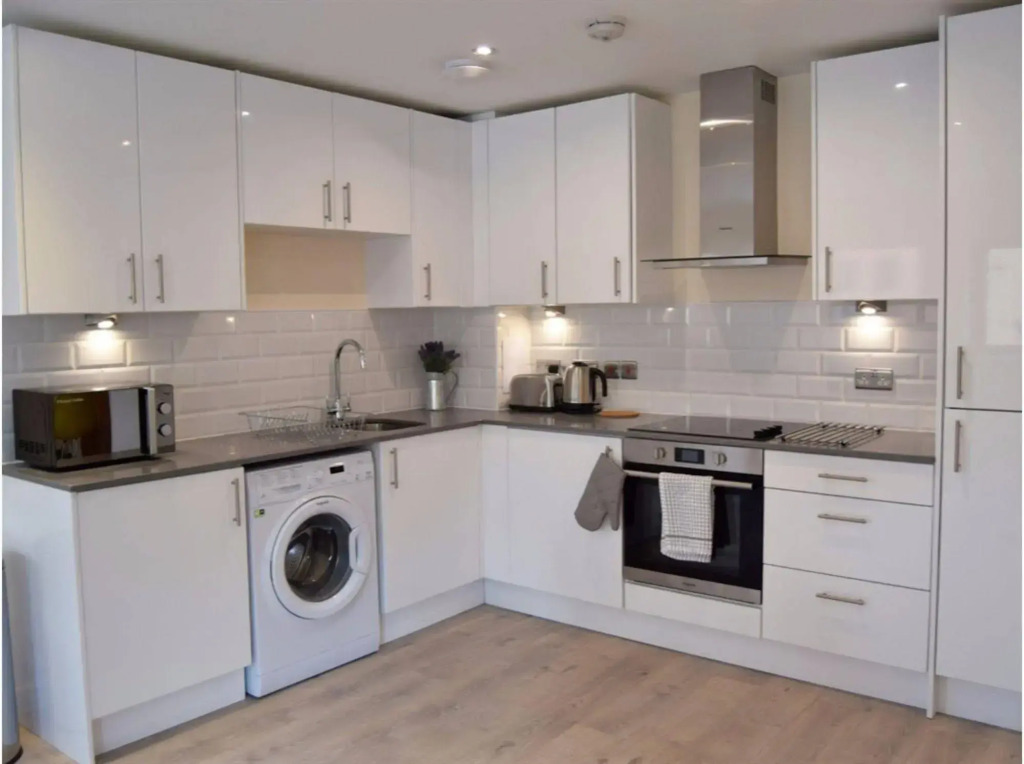 Morland House Apartments