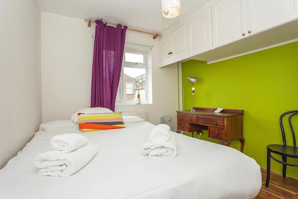2 Bedroom Flat Near Notting Hill
