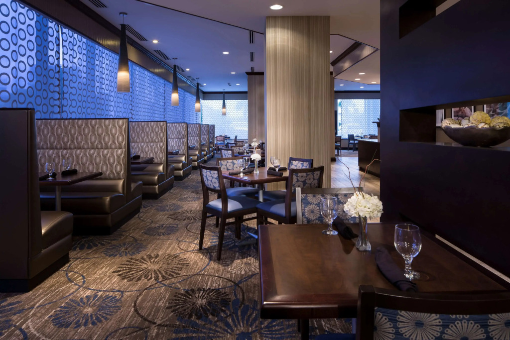 DoubleTree by Hilton Hotel Jacksonville Riverfront