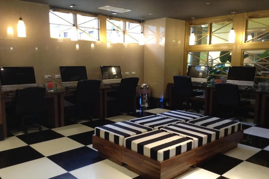 Kindness Hotel - Kaohsiung Main Station