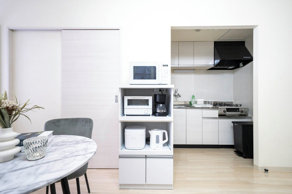 Hills Sapporo 402