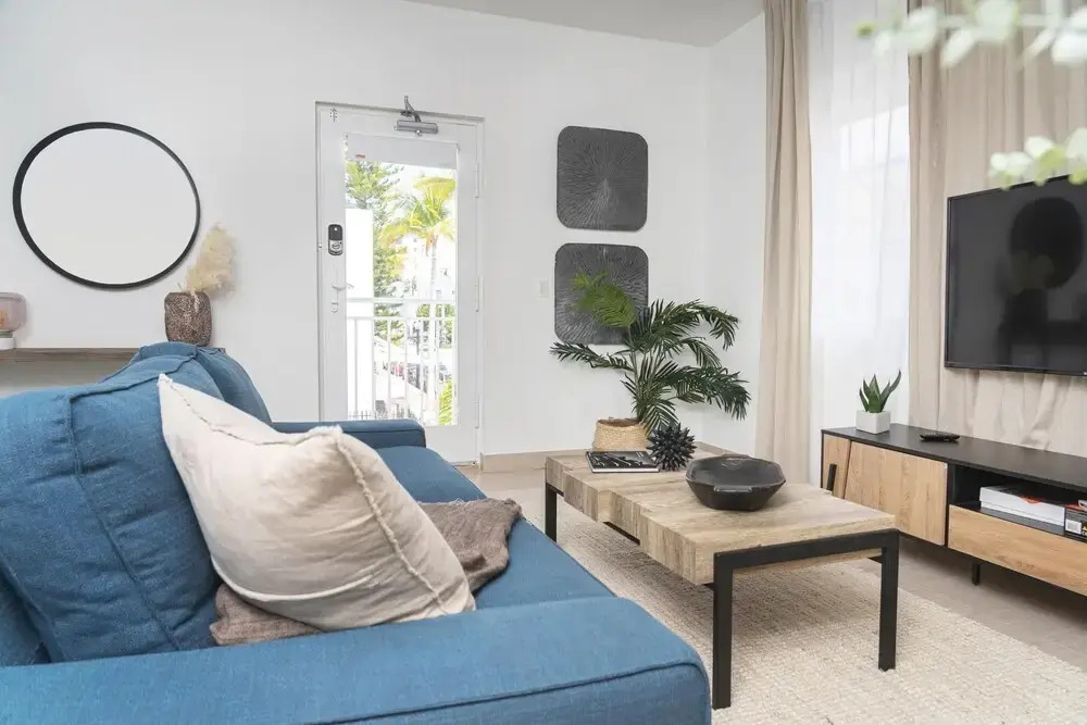 JURNY Miami Beach Apartments