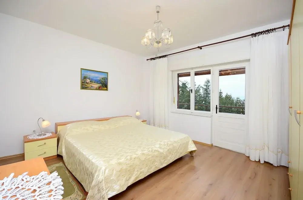Apartments Mladen Jelica