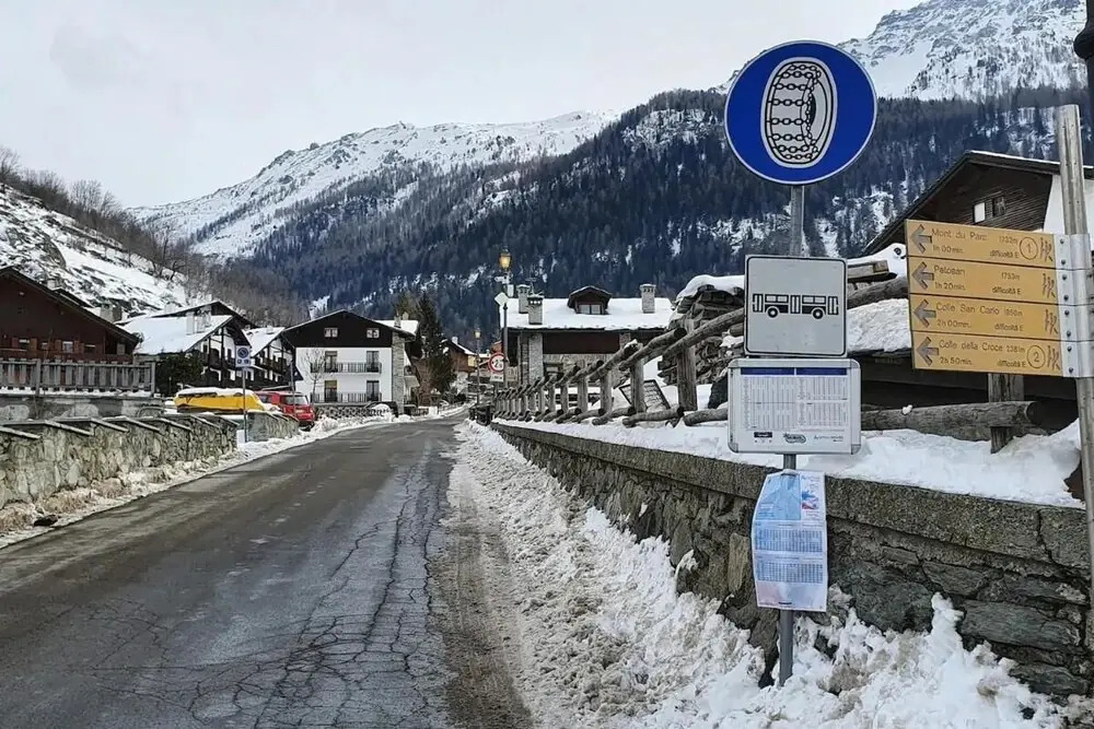 La Thuile all Apartment With 7 Beds With Terrace Garage car box Private