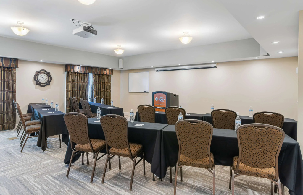 Best Western PLUS Westgate Inn and Suites