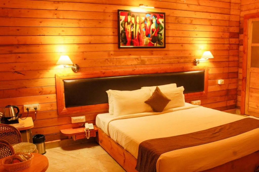Grand Vatika Resort