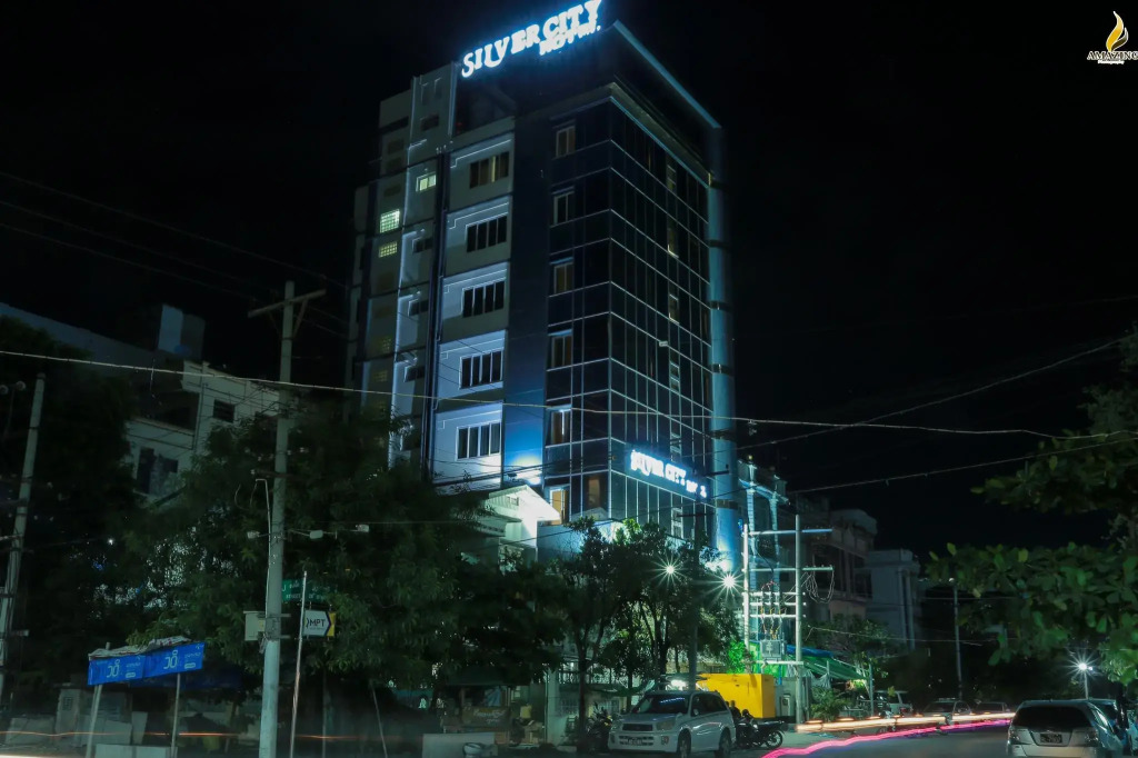 Silver City Hotel