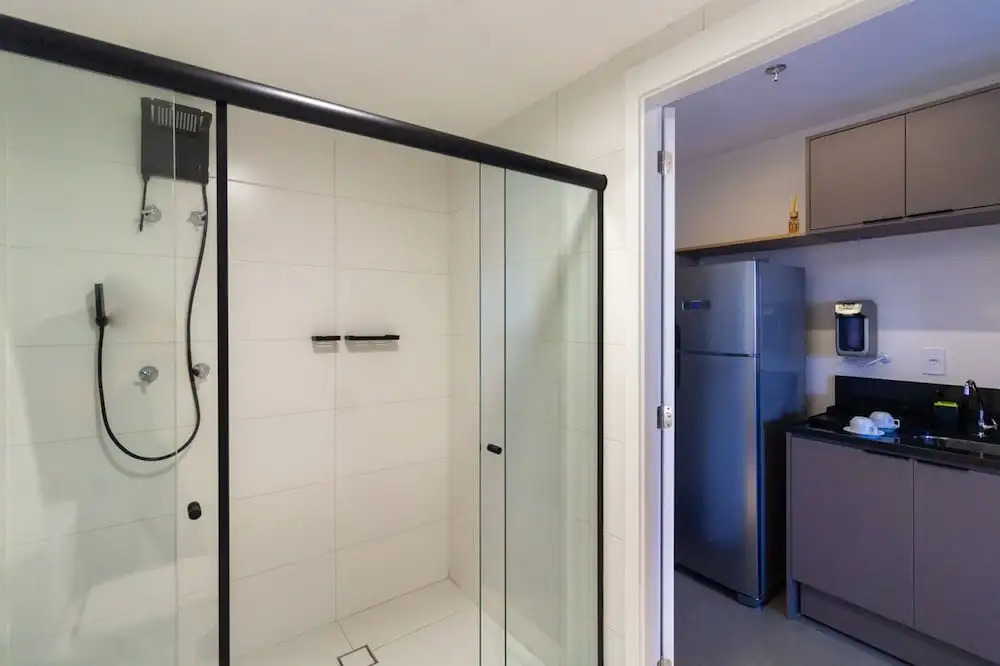 Studio com Varanda a 650m do Metr - Vila Mariana