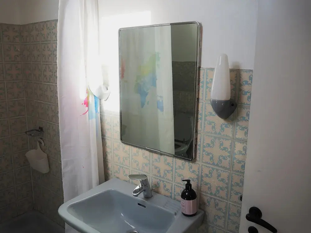 Lovely Town Apartment - Sleeps 5, Parking & Garden