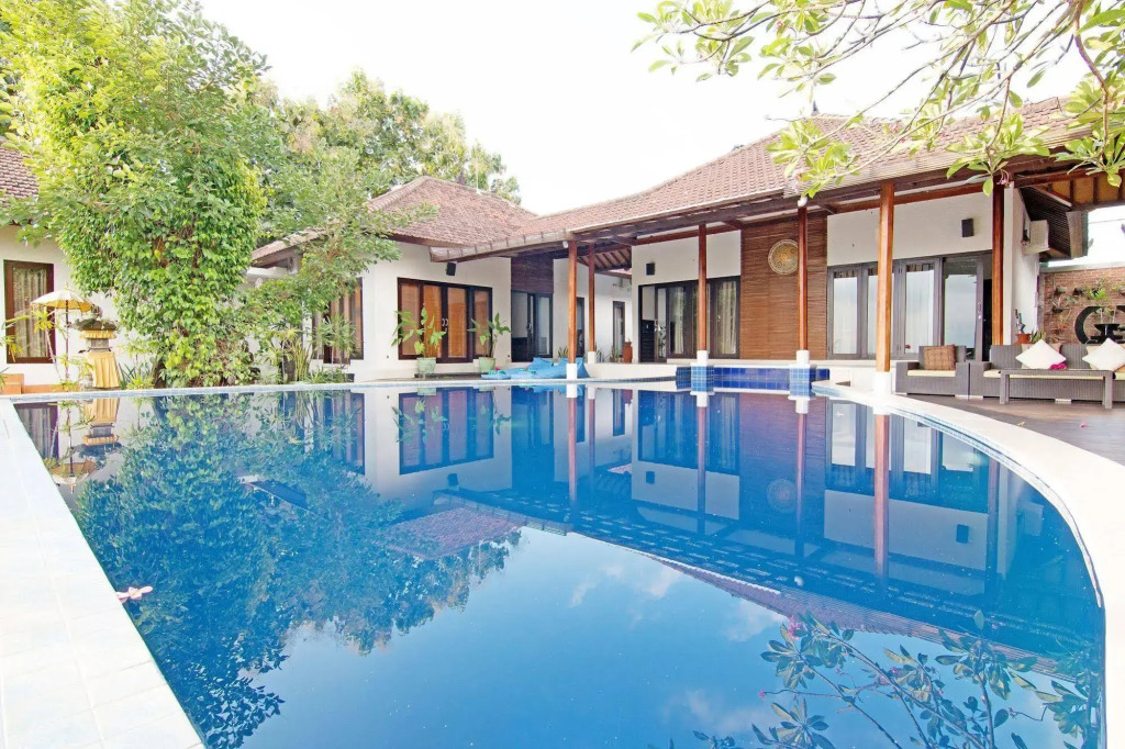 ZEN Premium Lovina Damai Hill Side
