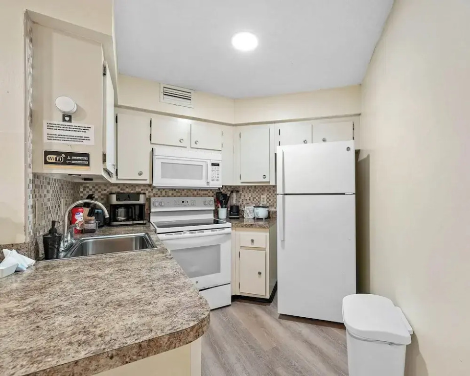 3648 Orlando Vacational Apartment 2nd floor, Lake view