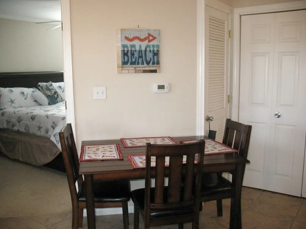 Colony Club U7 condo