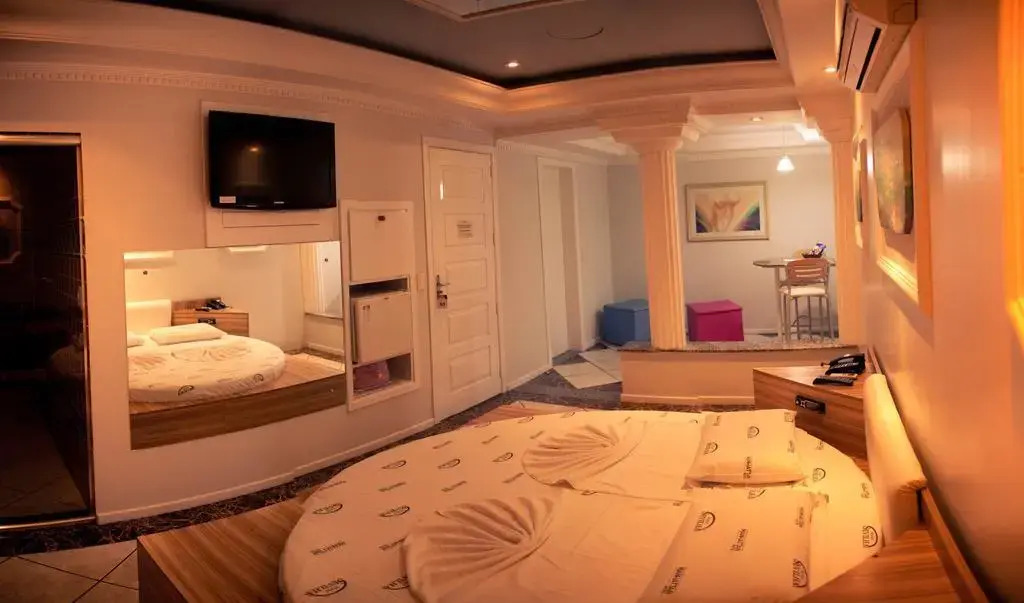 Sense Motel