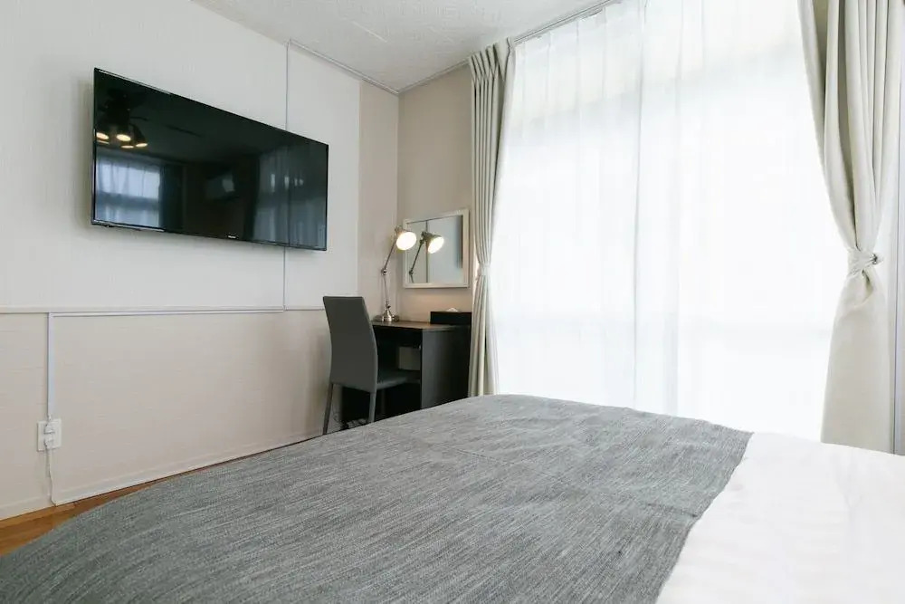 Infinity Hotel -Aja