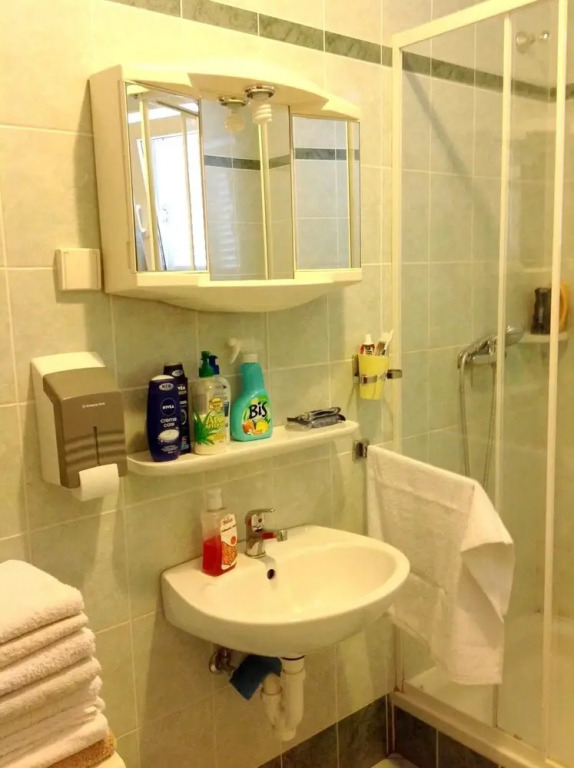 Apartment With 2 Bedrooms in Novalja, With Enclosed Garden and Wifi -