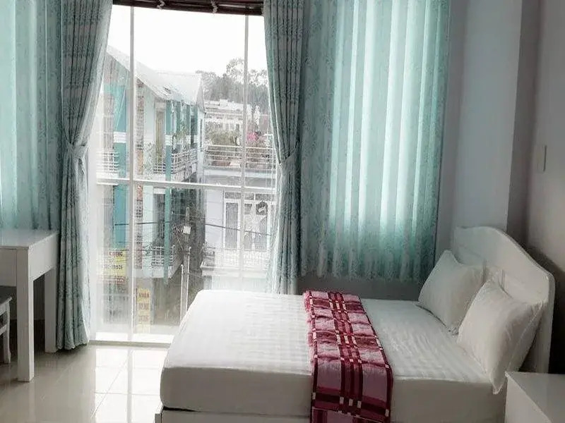 Hang Hoa Hotel