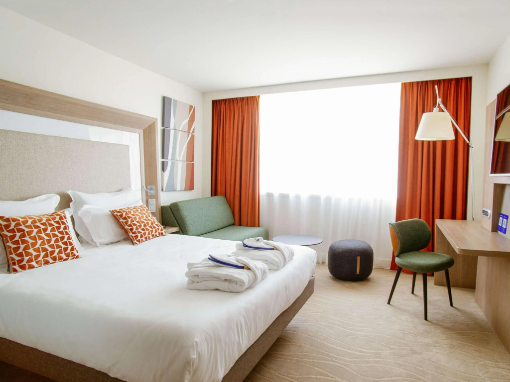 Novotel Lyon Centre-Confluence Bord de Saone