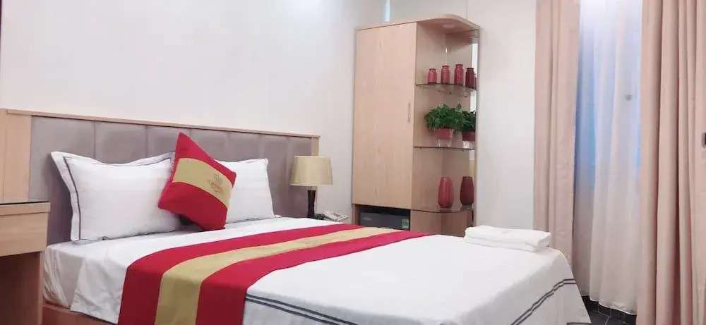 Queen Mộ Lao Hotel