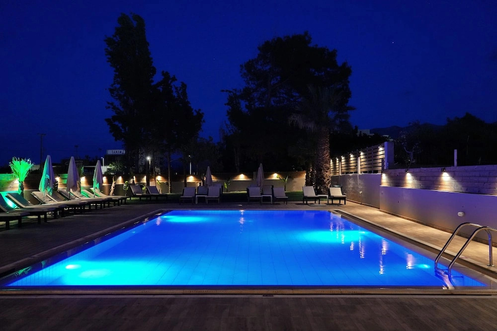 PEARL Hotel