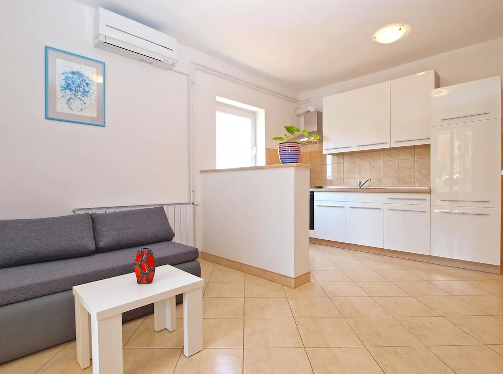 Apartment 1406