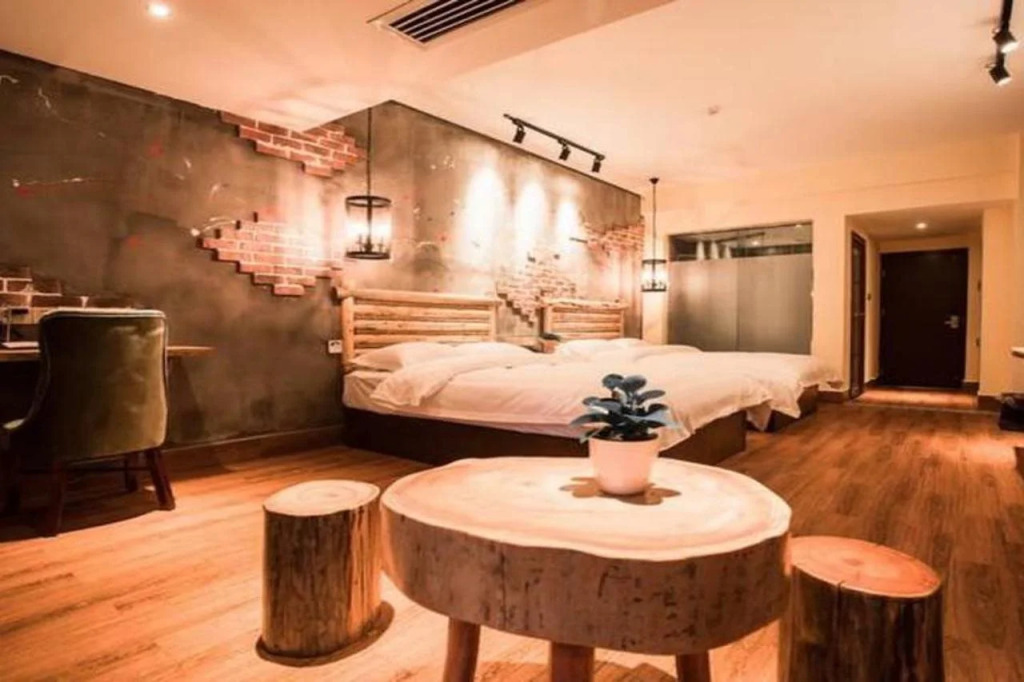 Zhangjiajie Interval Time Travel Inn