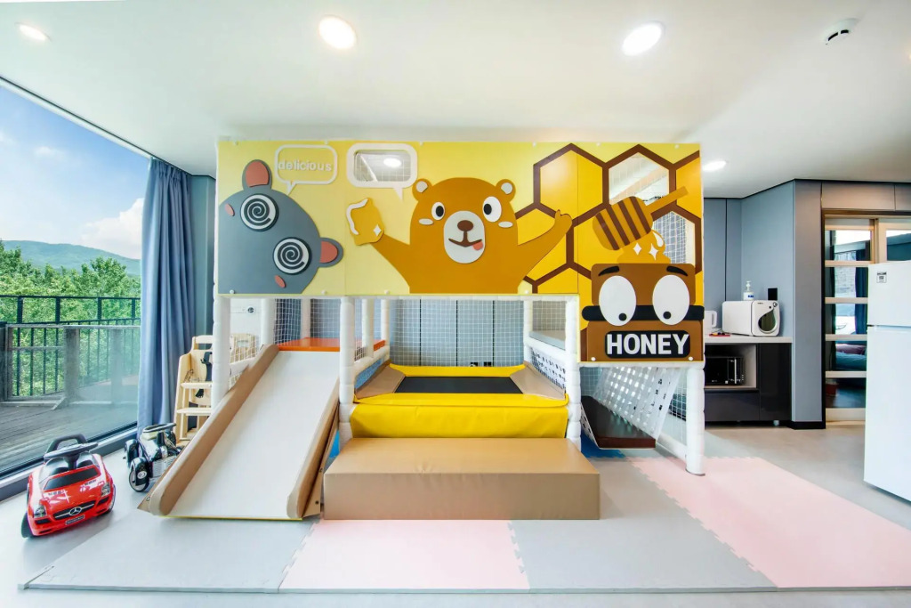 Gapyeong Premium Kids Poolvilla