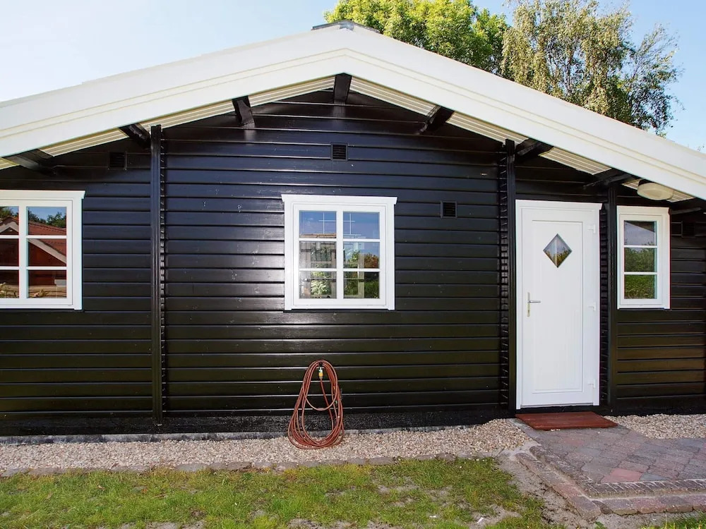 Peaceful Holiday Home in Hemmet near Sea