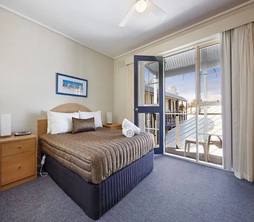 Whitecliffs Beach Resort