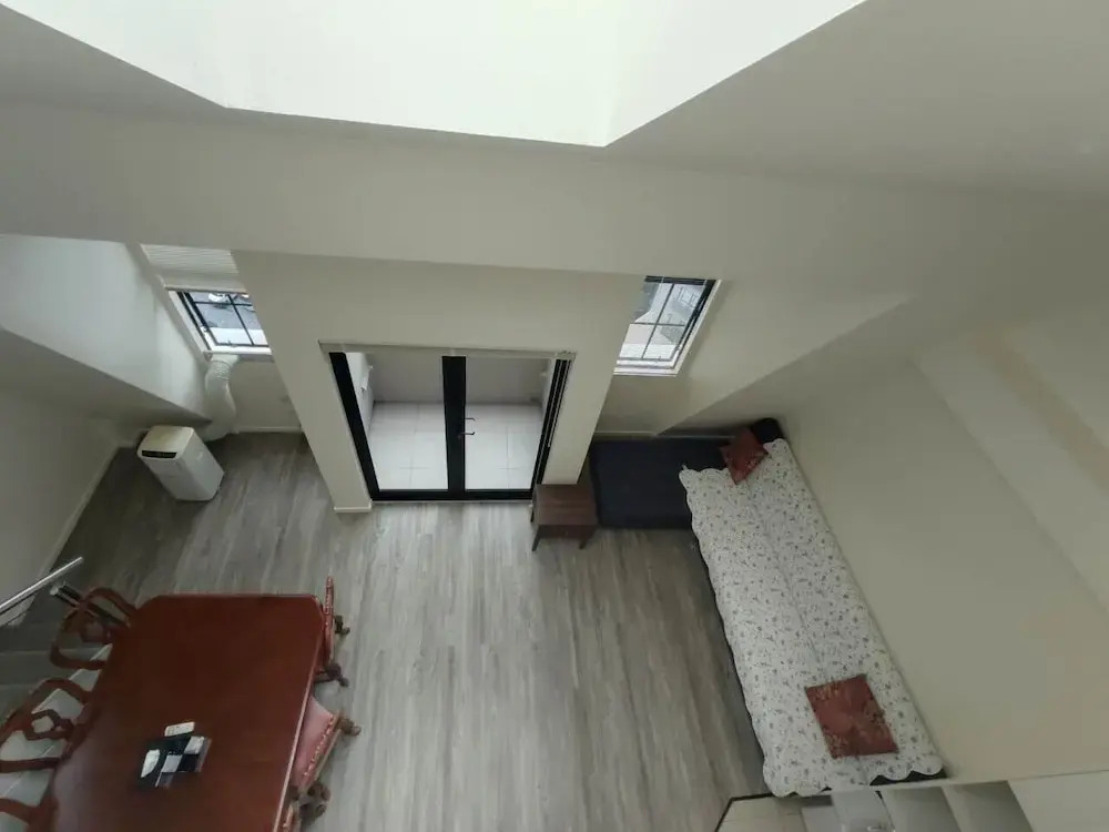 3 Double 1 Single 2 Sofa Beds apartment