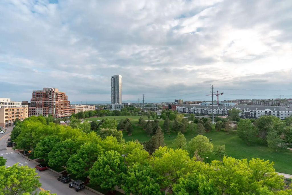 Denver | Modern 1BD/1BA Riverfront Apartment