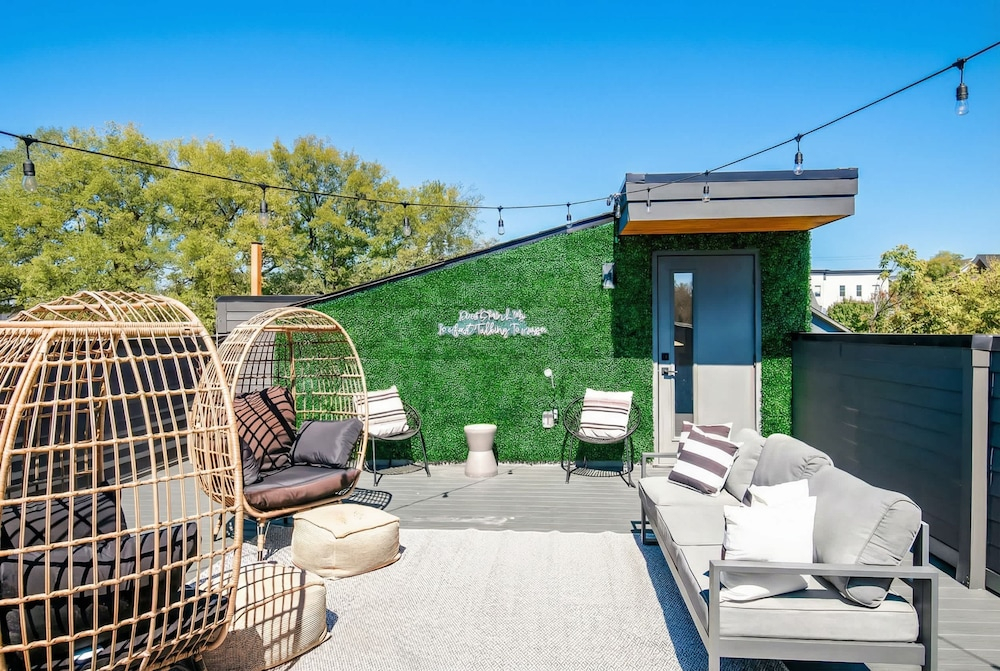 NEW 24 Guests 2 Rooftop Decks Near Downtown