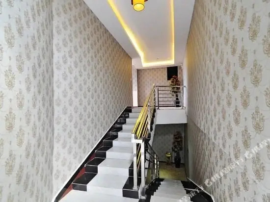 Hongfu Hotel