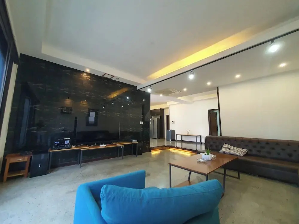 Koregon Pool Villas