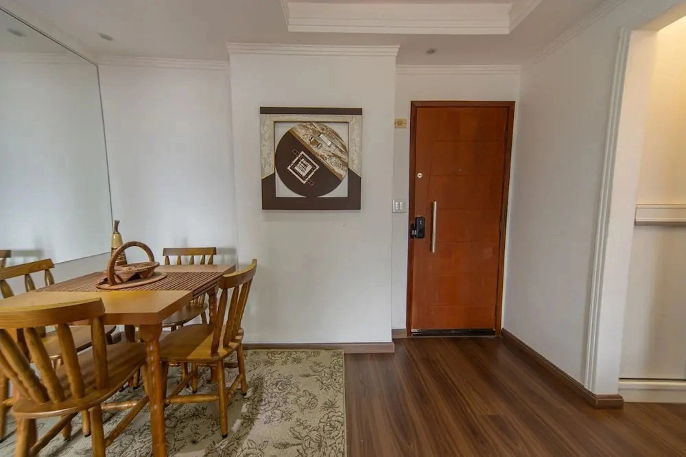 Apartamento Beira Mar com Varanda e Churrasqueira