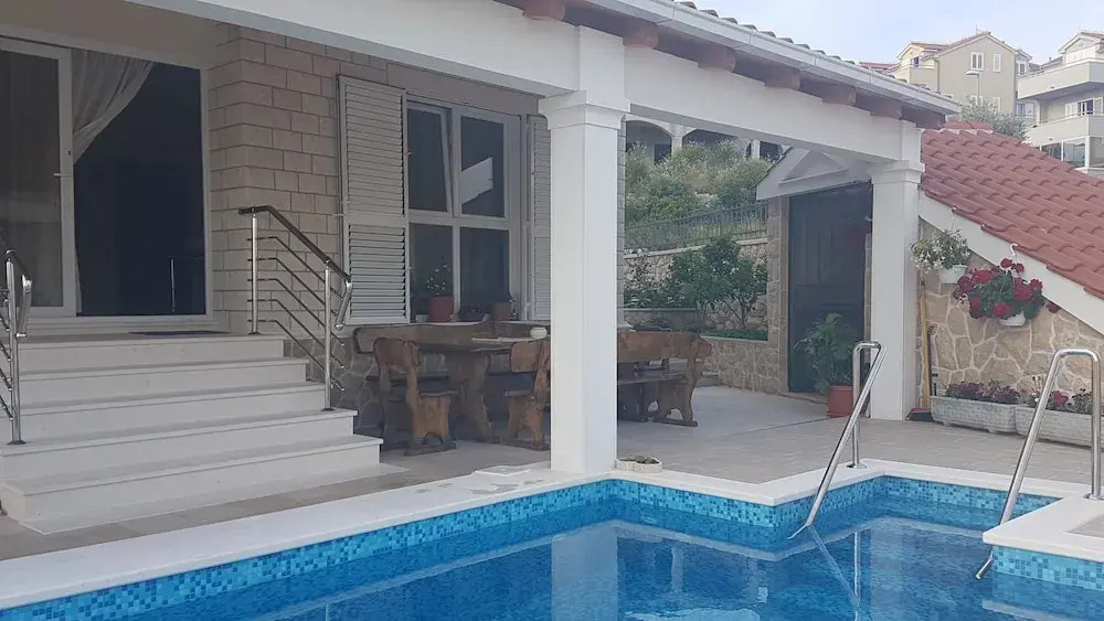 Luxury apartments Goles