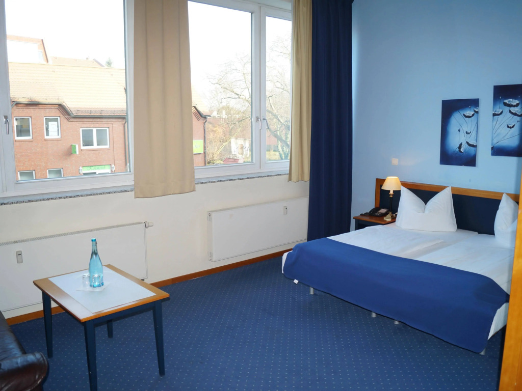 Hoteltow