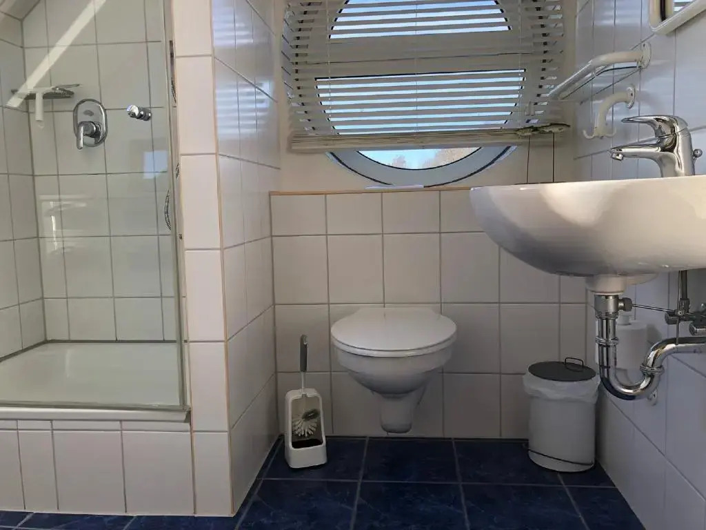 Darsser Weg 34 a_Strandgefluester_