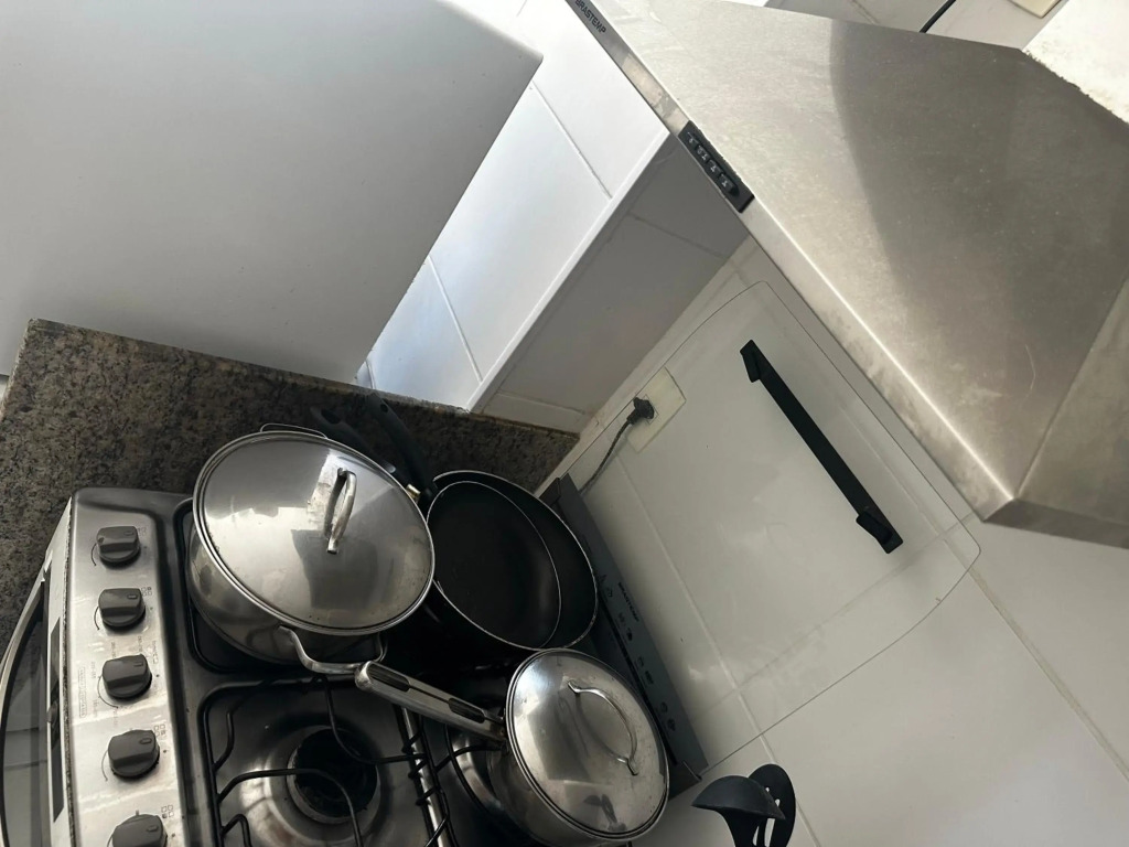 Mediterrâneo 507 - Todo Equipado, Suíte com Ar, Churrasqueira na Varanda, Internet 600MB WiFi, Estacionamento Grátis, a 1 Km das Praias
