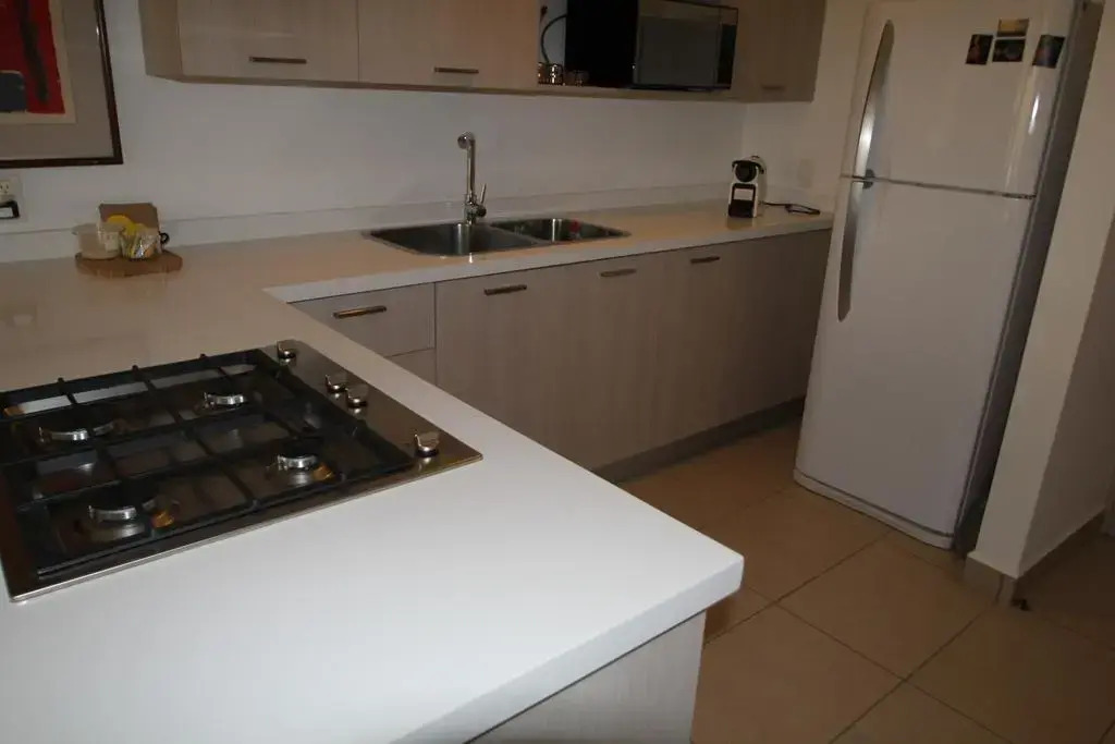 Alameda Downtown Apartment 404