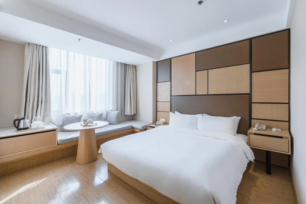 Ji Hotel (Shanghai Zhoupu, Wanda Plaza)