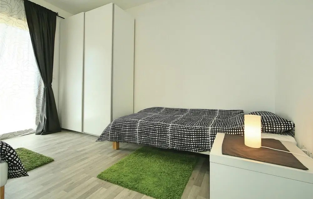Stunning Home in Umag With Wifi and 2 Bedrooms
