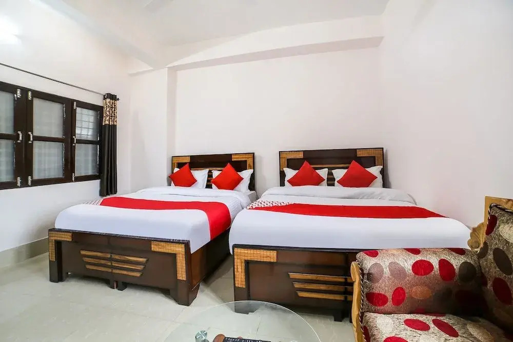 OYO 37914 Hotel Kalindi