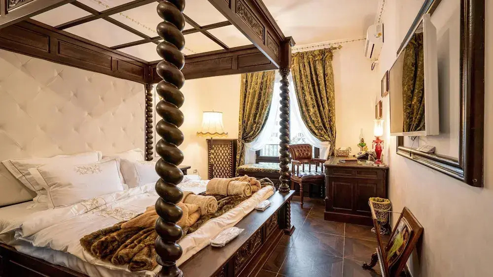Ussr City Center Luxurious Apartment , Lives the Life of Soviet Generals