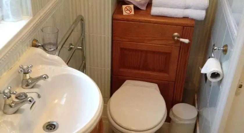 Clayhill House Bed & Breakfast